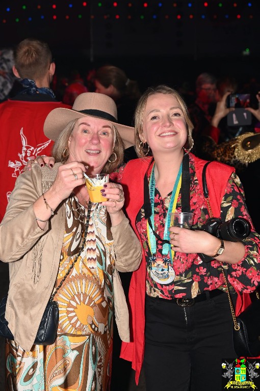 ../Images/Seniorencarnaval 2026 390.jpg